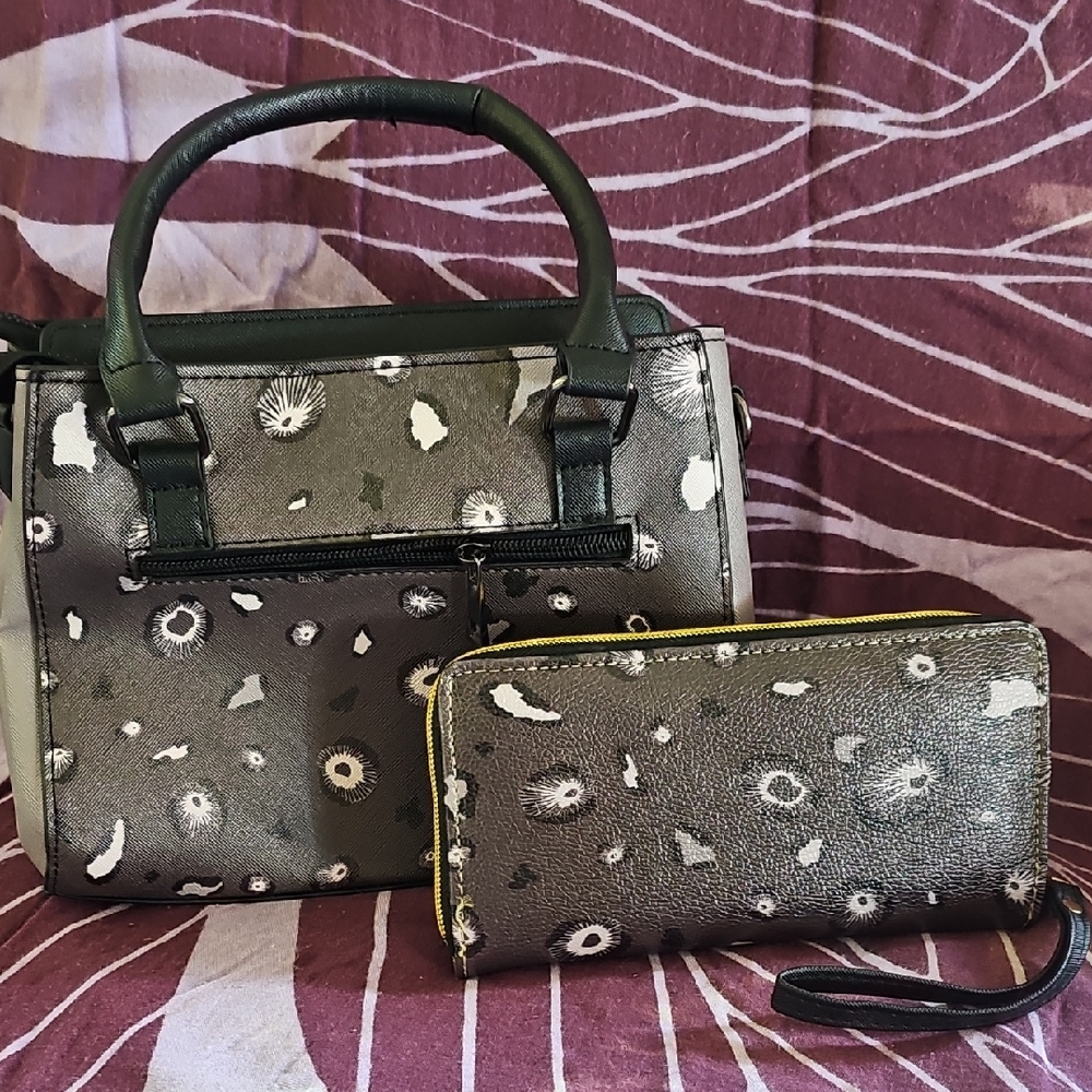 Stylish Gray Handbag and Wallet Set